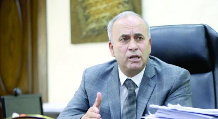 الدكتور حسام ابو علي  ..  رجل الأزمات الصعبة وصاحب الهمة و الإرادة العالية