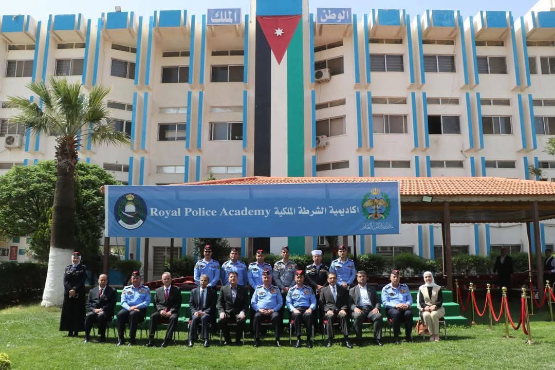 جامعة الزرقاء تشارك في تقييم أبحاث المسابقة العلمية الأكاديمية لمديرية الأمن العام