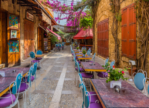 مدن عربية يقصدها عشاق الطعام من كل مكان