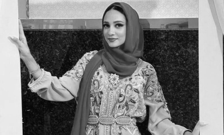وفاة مؤثرة مغربية ورضيعها في يوم واحد