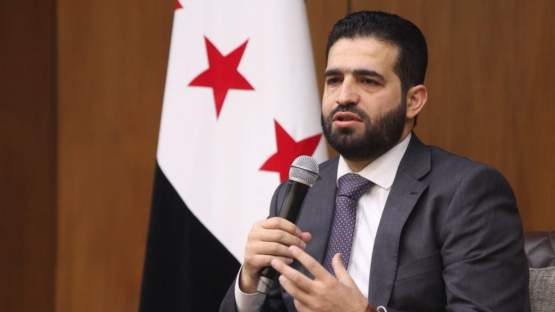 وزير الداخلية السوري: مستمرون في مداهمة أوكار عصابة داعش وملاحقة فلولها