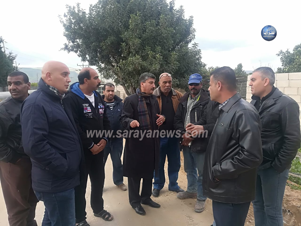 الأغوار الشمالية: أهالي بلدة المنشية يتحجون على أعمال حفريات لخط الغاز ومحطة مياه وادي العرب .. صور