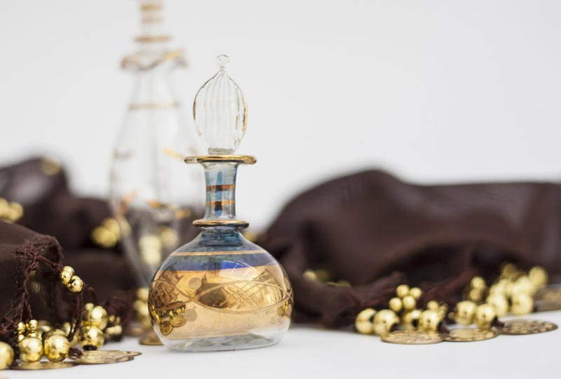 عطور عربية تليق بسهرات رمضان الممتعة 