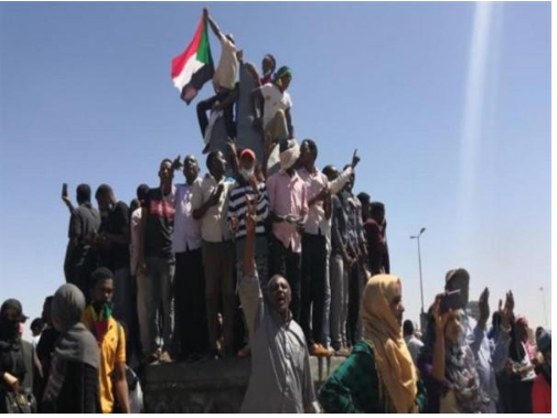 المجلس العسكري السوداني: لا طمع لنا بالسلطة وأمدنا قد ينتهي في شهر 