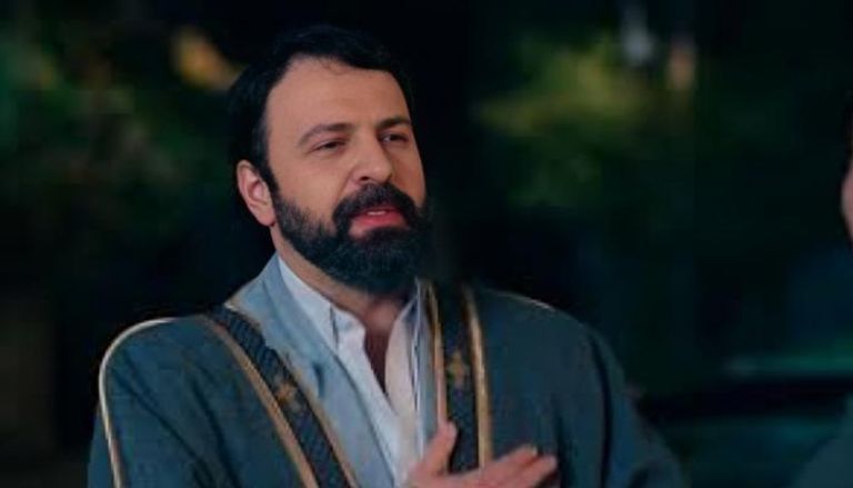 تيم حسن يكشف أسرار شخصيتيه في مسلسل «مولانا»