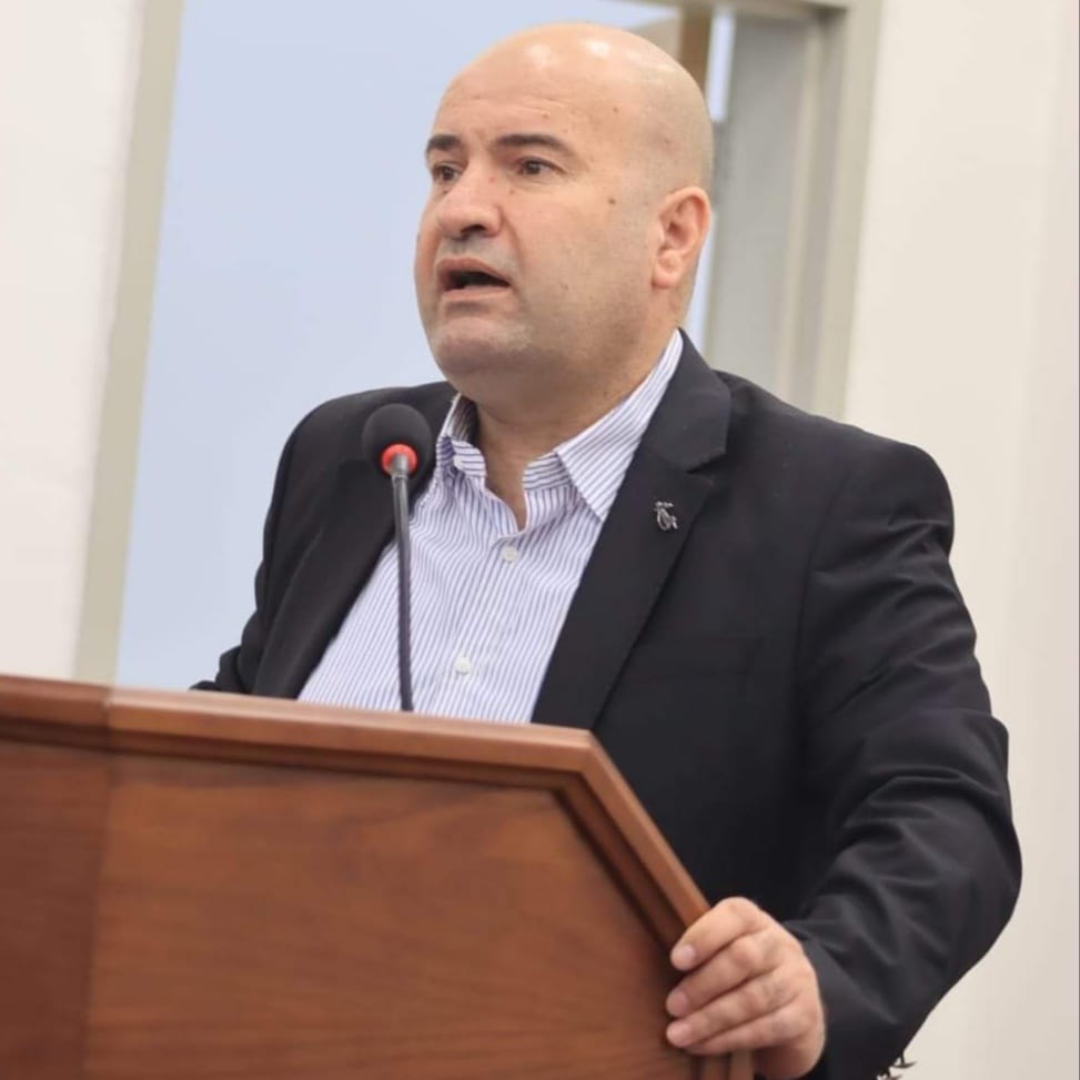  صفوان عثامنة يكتب: "سيدنا ..  ونحن بظهرك"