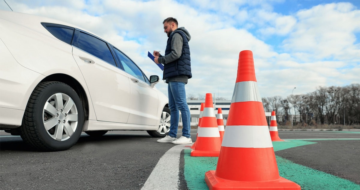 أبرز التطبيقات التي تساعدك في اجتياز اختبار قيادة السيارة بسهولة 