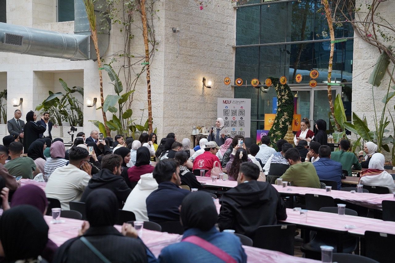 إفطار رمضاني للطلبة المغتربين في "الشرق الأوسط"