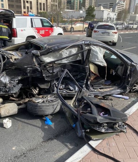 وفاة شخصين وإصابة 11 في حوادث مرورية خلال عطلة نهاية الأسبوع بدبي