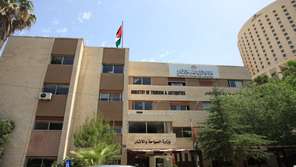 إعادة البناء الجزئي لدرج معبد زيوس في جرش 