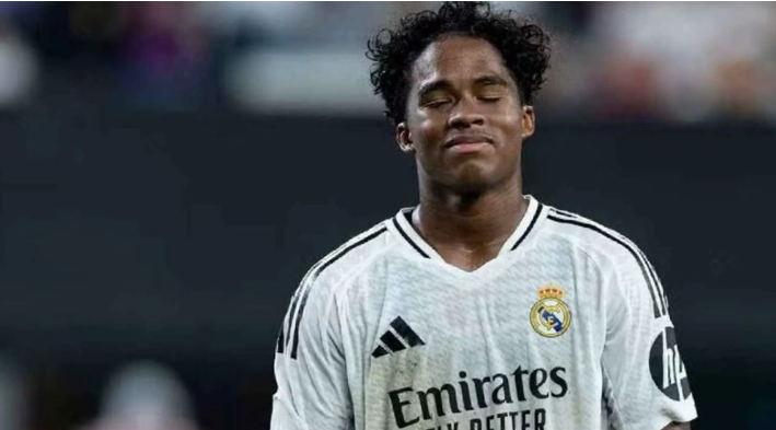 الغموض يحيط بمستقبل إندريك مع ريال مدريد