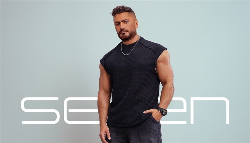 أول ظهور بعد الجراحة ..  تامر حسني يحيي حفلاً خيرياً في قصر عابدين