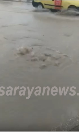 بالفيديو  ..  مجمع عمان الجديد في اربد يغرق  ..  واعمال الصيانة لم تنتهي بعد 