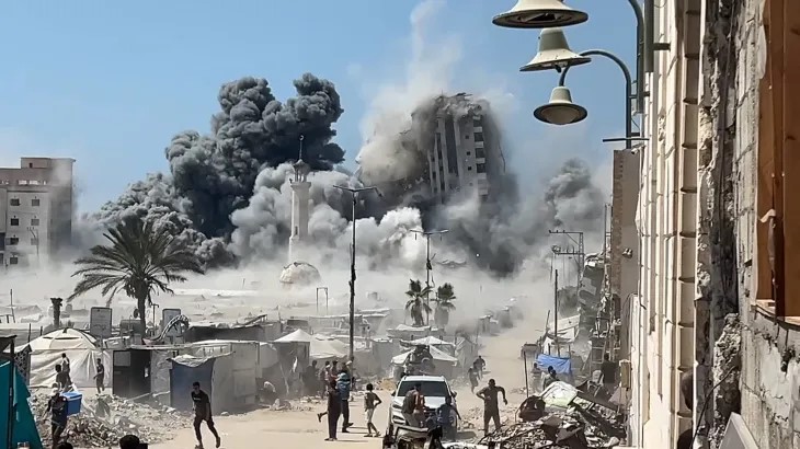 93 غارة "إسرائيلية" خلال 24 ساعة خلفت 70 شهيداً في قطاع غزة