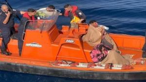 غرق 11 مهاجرا وإنقاذ 5 بالجزائر