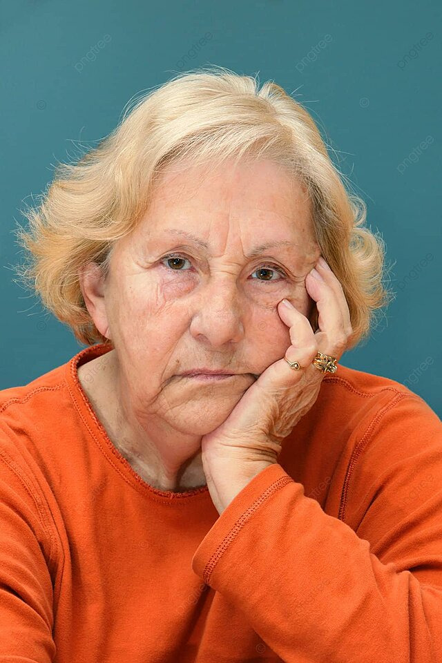 أم زوجي تتعامل معي معاملة سيئة فكيف أتصرف معها؟