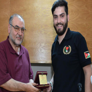 اردني "قهر" السرطان يروي تجربته في مواجهة التحديات 
