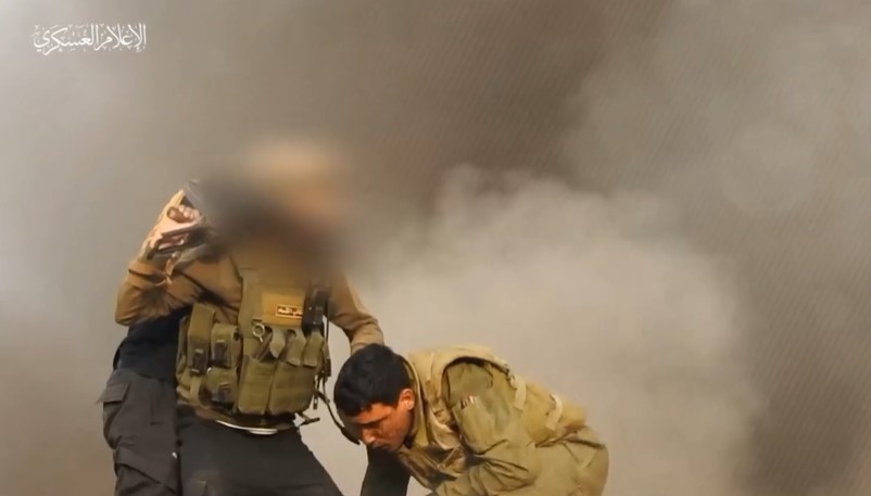 كليب "يا قدس فاشهدي" من أداء الجوقة العسكرية لكتائب القسام مع مشاهد حية من معركة طوفان الأقصى