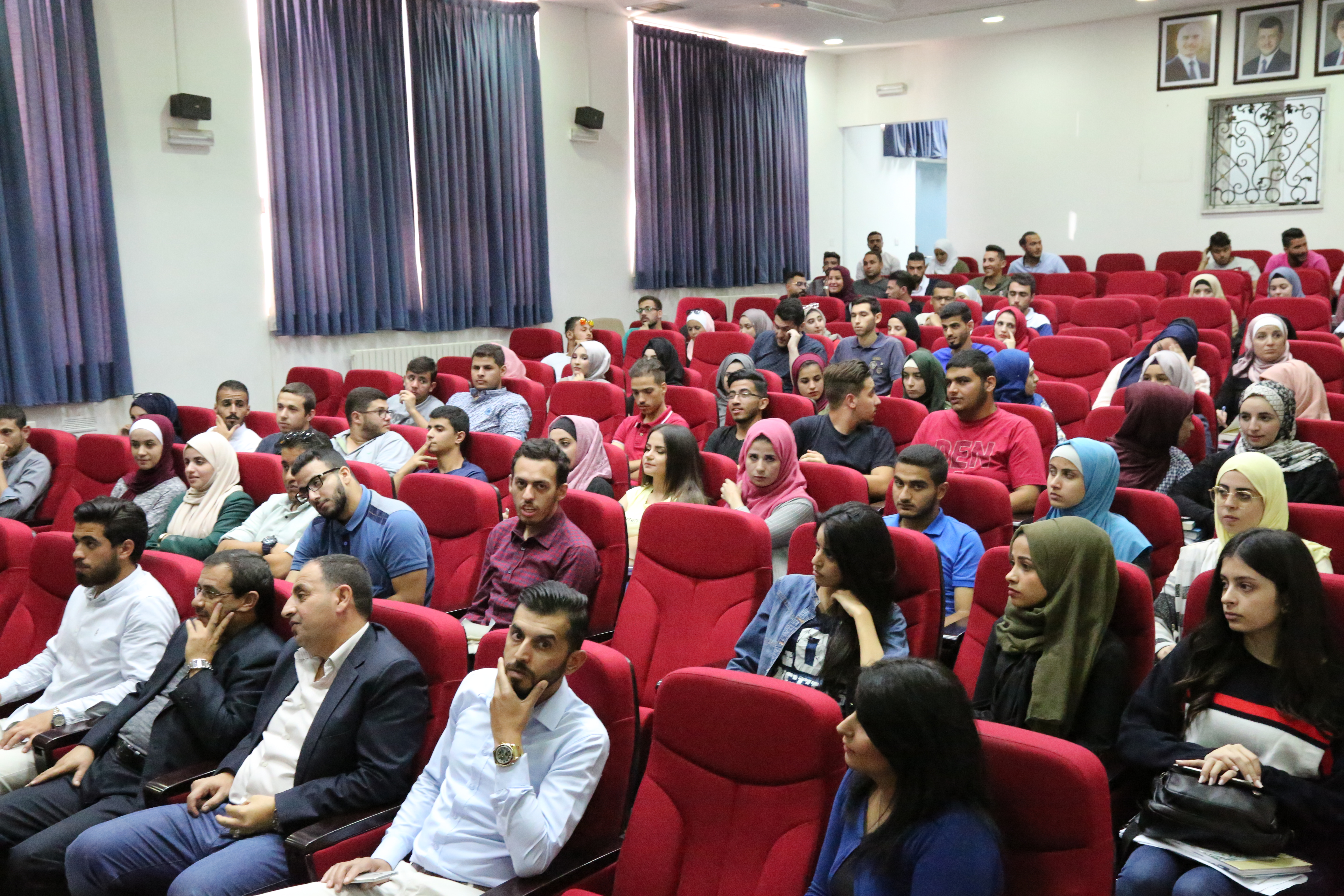 بالصور ..  الاشاعات وأثرها السلبي على الفرد والمجتمع محاضرة توعوية في "الزيتونة"