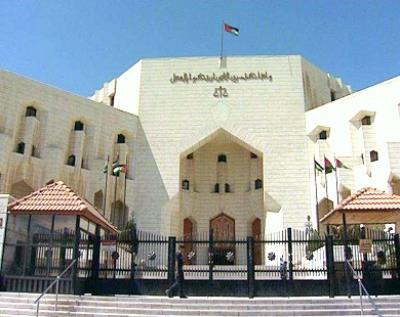 بالاسماء ..  احالات وترفيعات في القضاء