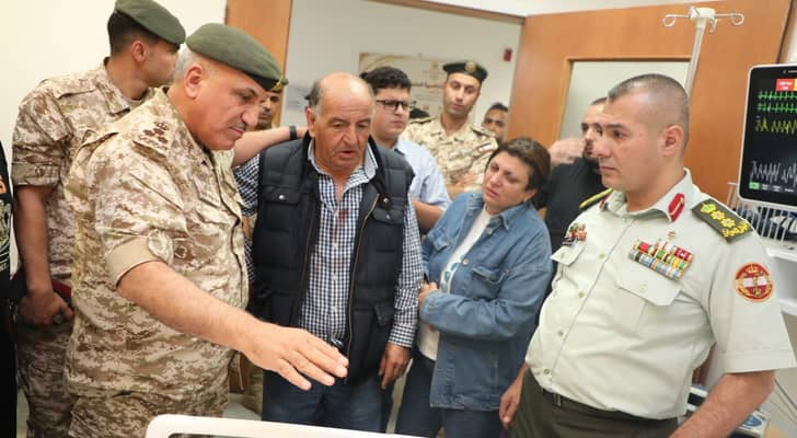 بتوجيهات ملكية ..  القوات المسلحة تخلي مصابي حادثة الكرك إلى مدينة الحسين الطبية