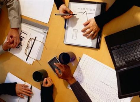 تربويون يختتمون دورة تدريبية في المركز الوطني لتنمية الموارد البشرية