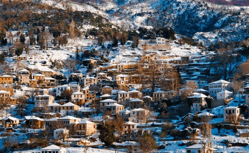 بالصور  ..  أهم الأسباب التي تدفعك للسفر إلى اليونان شتاءاً سياحة