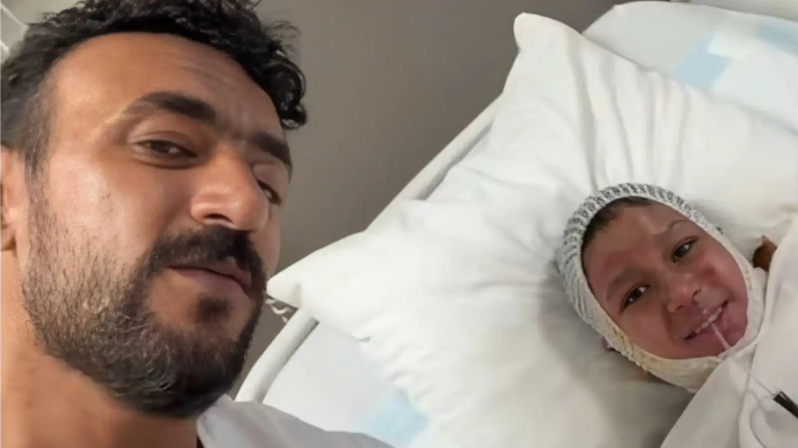 أحمد العوضي يُحقق أمنية الطفل يوسف بزيارة في المستشفى 