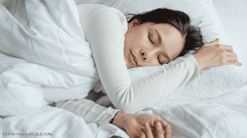 لمساعدة الجسم على نوم أفضل ..  8 طرق مذهلة
