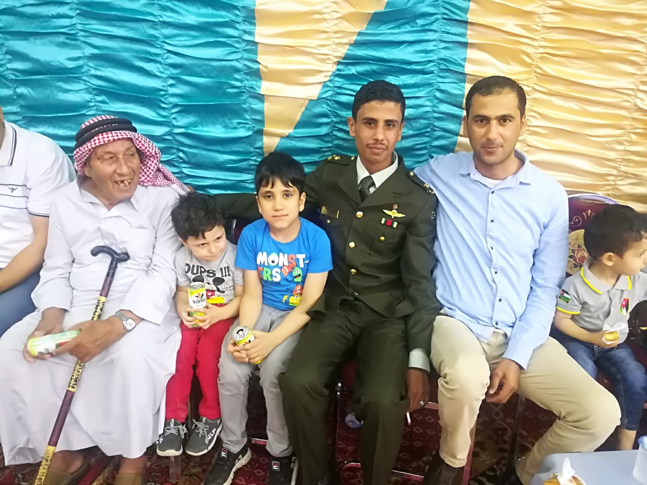 الملازم أحمد صالح البدارين مبارك التخرج
