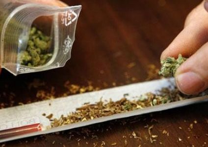 أب يبلغ الشرطة عن تعاطي ابنه المخدرات في نابلس