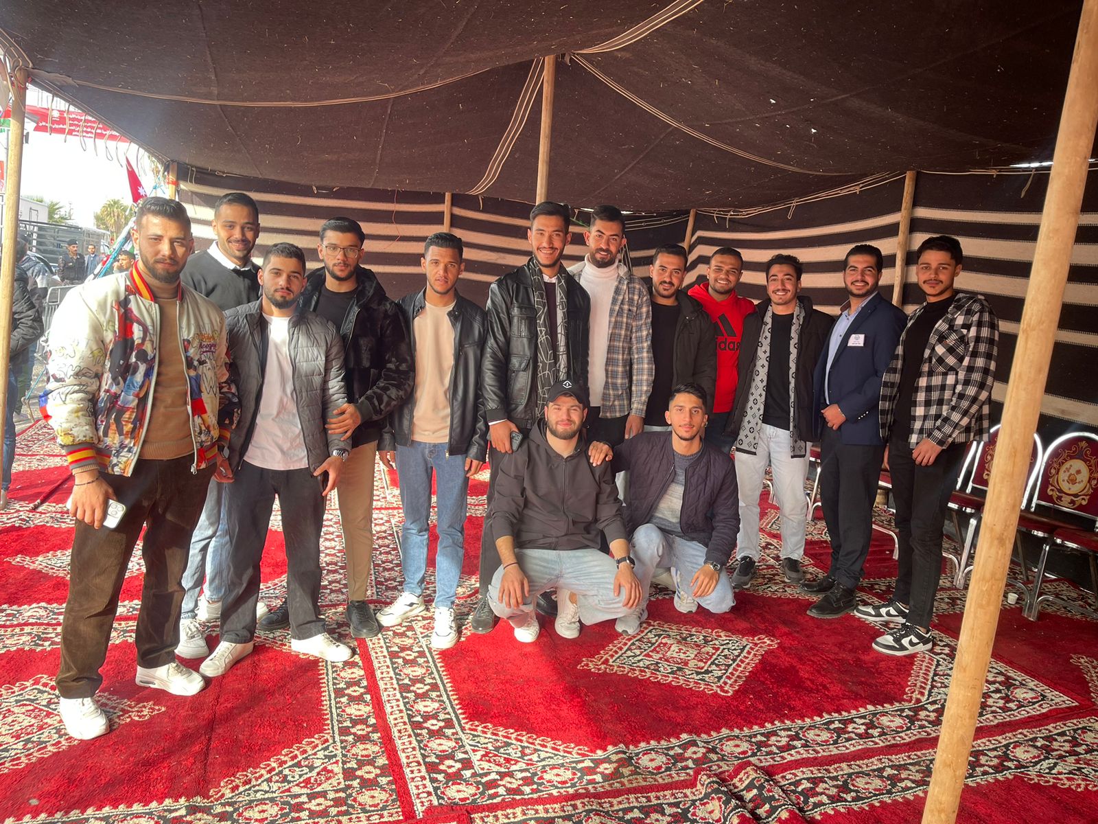 جامعة فيلادلفيا تشارك ابناء المجتمع المحلي افراحهم بالزيارة الملكية