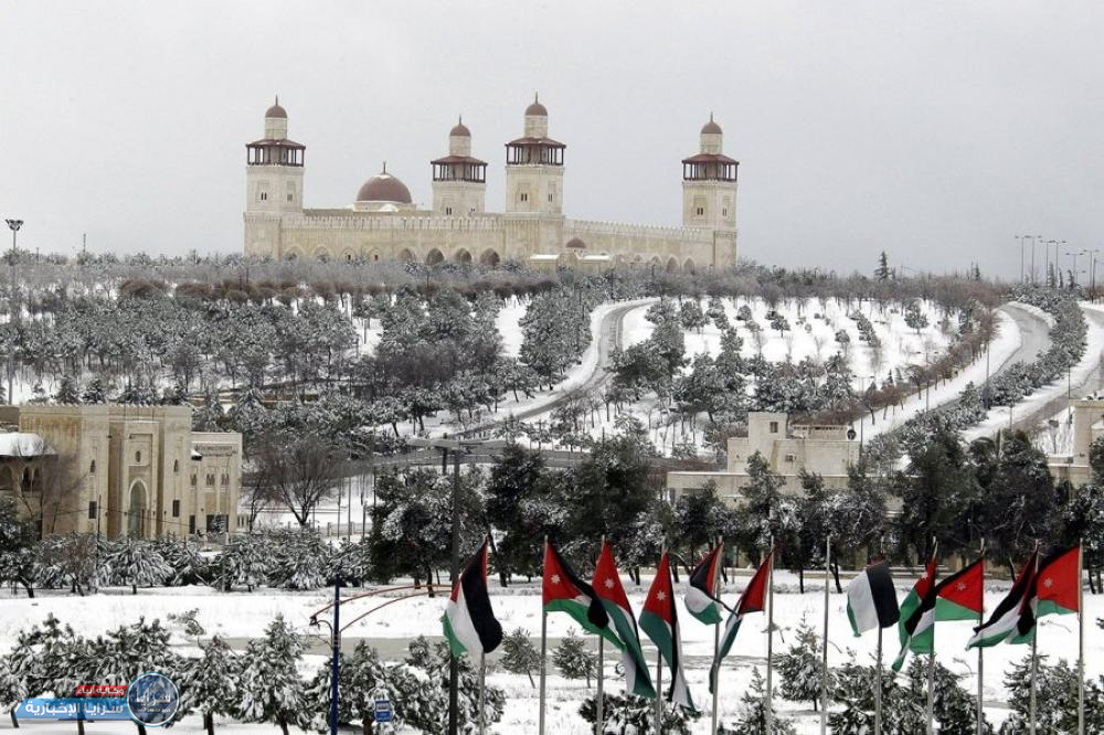 تعرّف على آخر تطورات المنخفض الجوي القطبي الذي يؤثر على المملكة  ..  وتساقط الثلوج على ارتفاع 1100 متر 