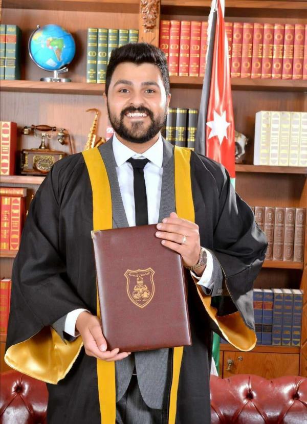 عبد المجيد محمد دحبور  ..  مبارك التخرج