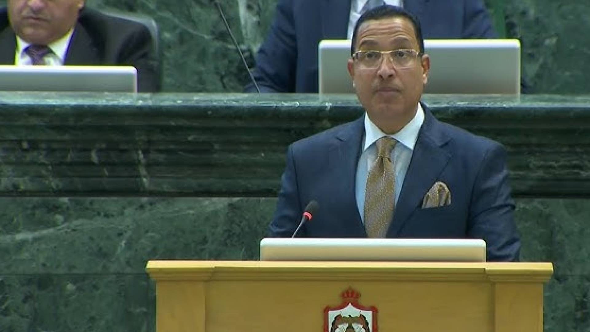 النائب خليفة الديات يطالب بتعديلات جوهرية على "قانون عقود التأمين" لحماية المؤمن لهم