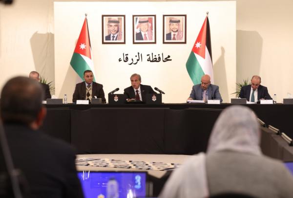 حسان يكشف من الزرقاء اولوية الحكومة ويوجه الوزراء  ..  ويفتتح 2025 بمشروع