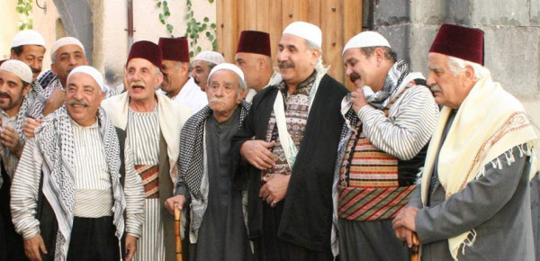 بالصور .. ابنة مخرج باب الحارة تثير الجدل مجدداً 
