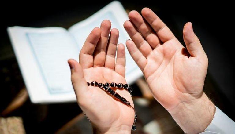 حكم صيام الستة البيض من شوال