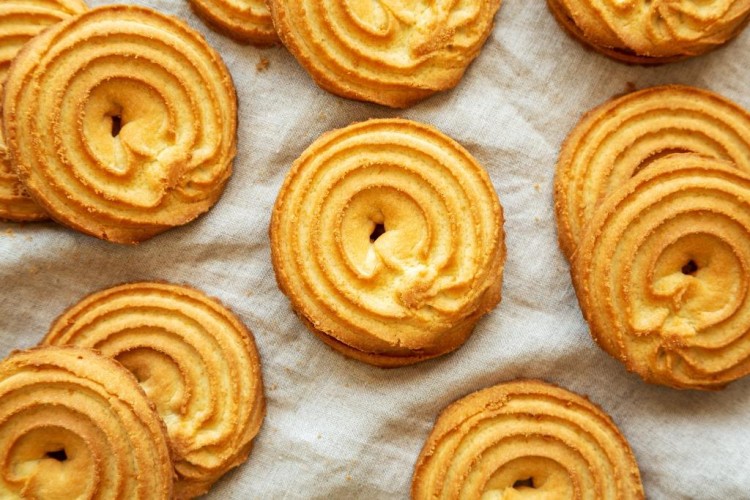 بسكويت النشادر بالزبدة