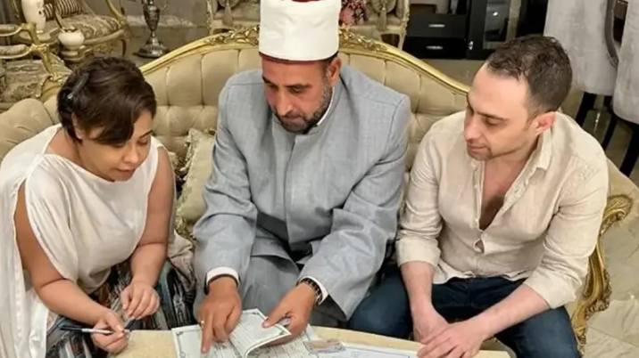 بالفيديو  ..  شيرين تفجر مفاجأة من العيار الثقيل: "تزوجت حسام حبيب وإحنا كان معمول لينا حاجة كبيرة وتفكت"