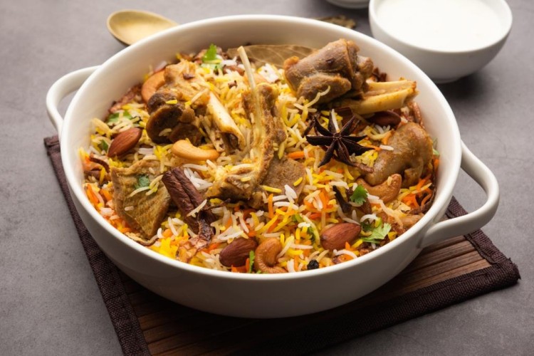 برياني اللحم الهندي الحار