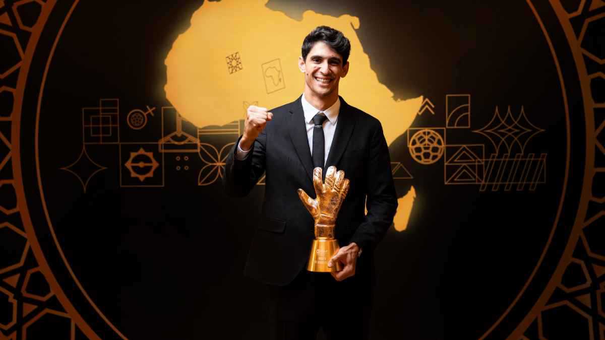 عناوين الصحف الرياضية: أسبوعان دون ميليتاو ..  وتتويج ياسين بونو