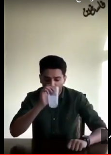 بالفيديو .. محمد عساف وملحم زين يشربان "ماء وملح" تضامناً مع الأسرى