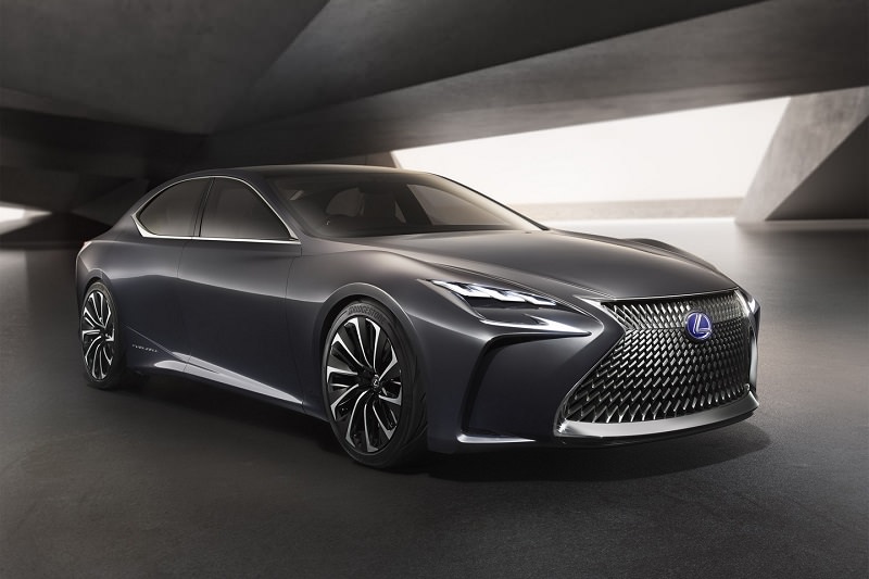 بالصور  ..  هل ستنافس لكزاس بالفعل مرسيدس S65 AMG ؟