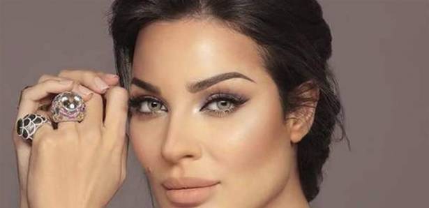 نقل نادين نسيب نجيم إلى مستشفى الروم!!