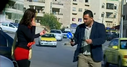 الكاميرا الخفية: سرقة الهاتف من المواطنين