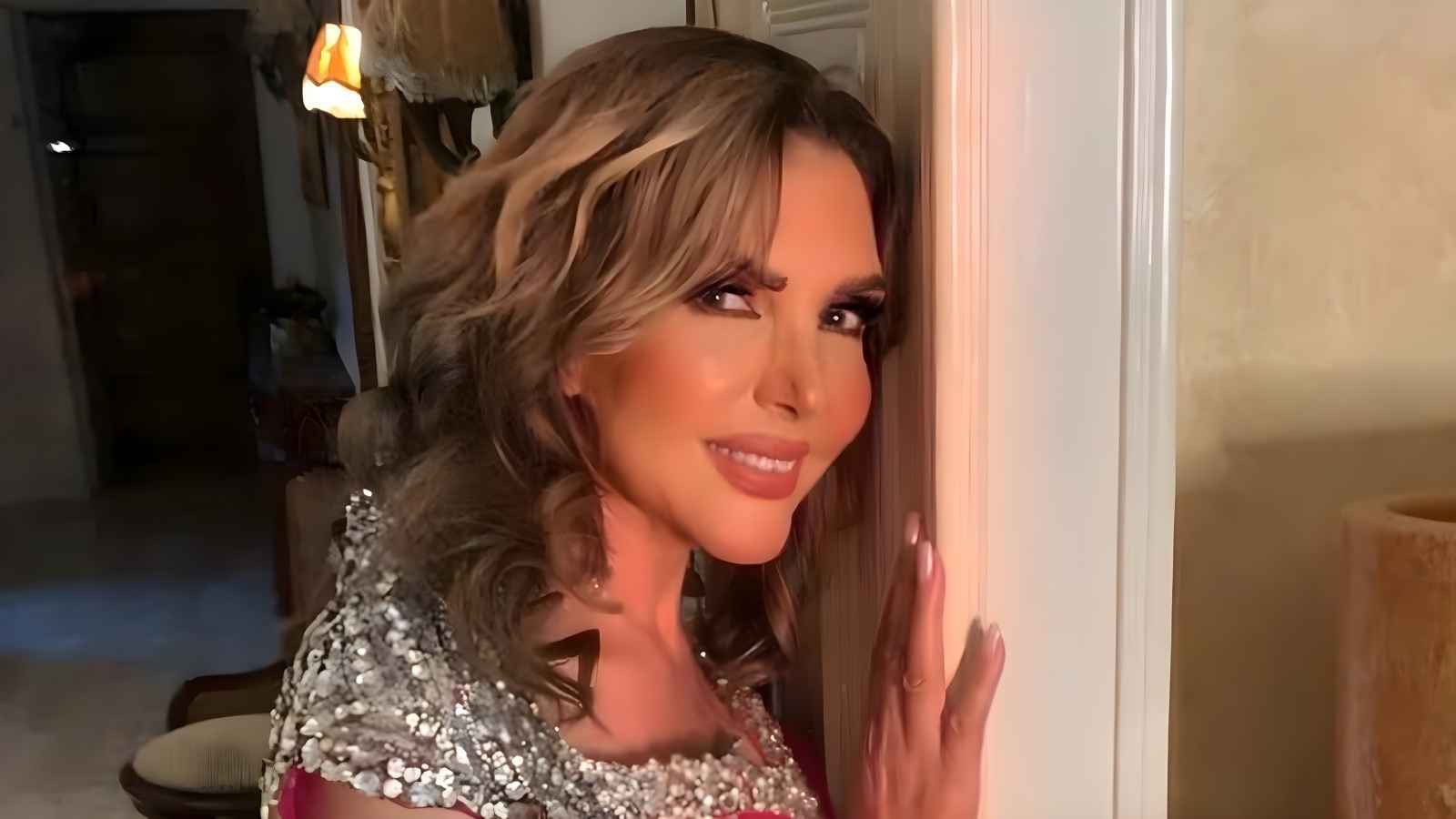 نادية مصطفى تتهم مطربة تركية بسرقة أغنيتَي "جانا" و"سلامات"