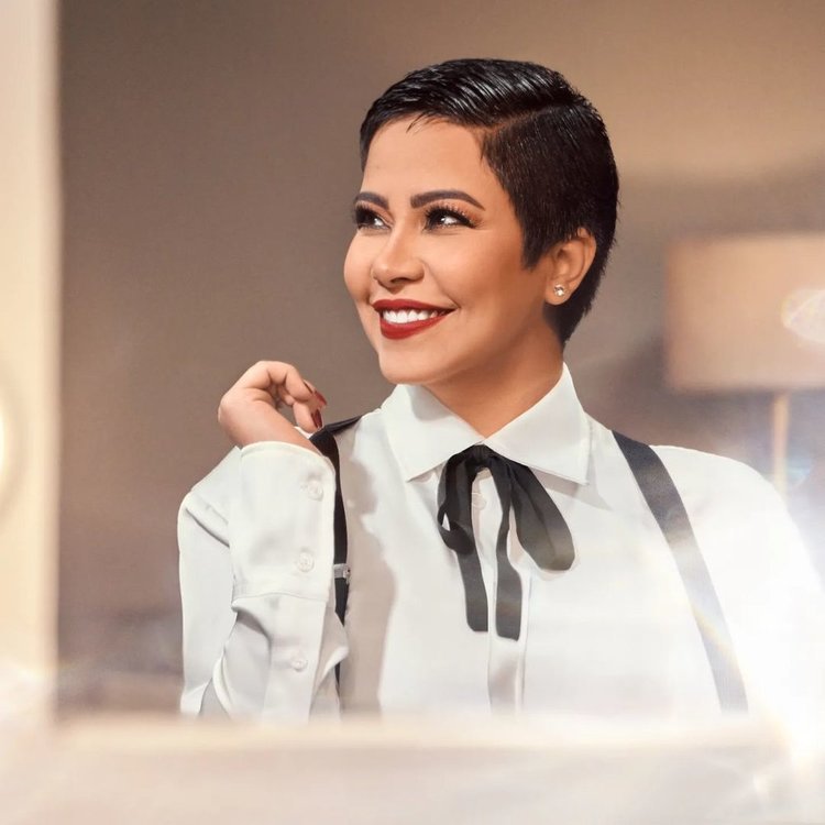 شيرين عبد الوهاب تكشف تفاصيل مرضها الذي سبب زيادة وزنها وحقيقة أزمتها النفسية
