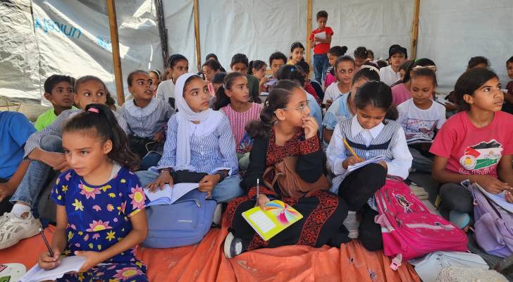 الأونروا: "الاحتلال يقتل يوميًا ما يعادل صفًا دراسيًا كاملًا من الأطفال في غزة منذ 7 تشرين الأول"