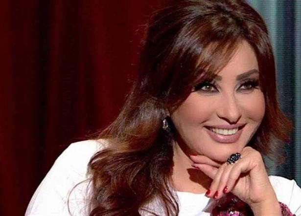 لم تتمالك لطيفة نفسها على الهواء ..  فخانتها .. !!